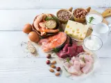 Keto dieta: ryby, mięso, jajka, nabiał, orzechy i nasiona. Zastanawiasz się, jak długo można być na diecie keto?