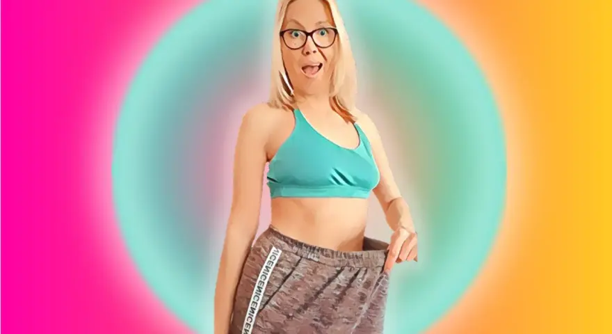 Szokująca metamorfoza! Kobieta pokazuje, jak wielkie są jej spodnie po przejściu na dietę keto. Efekty przed i po są widoczne gołym okiem.